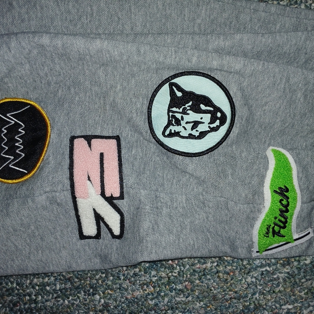 PUMA Sweatpants - Picture 3 of 5